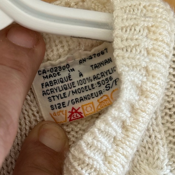Razzle Dazzle Vintage Embroidered Knit Sweater | S - Picture 5 of 6